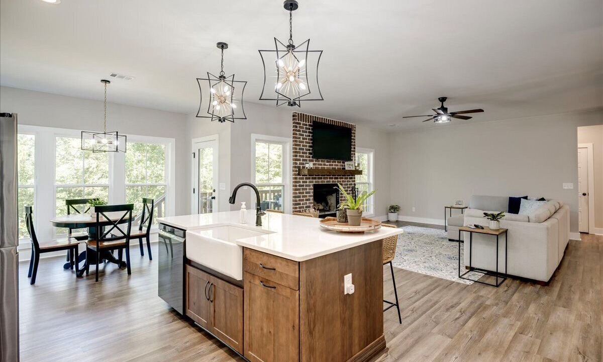 Photo of Others in Clarks Hill