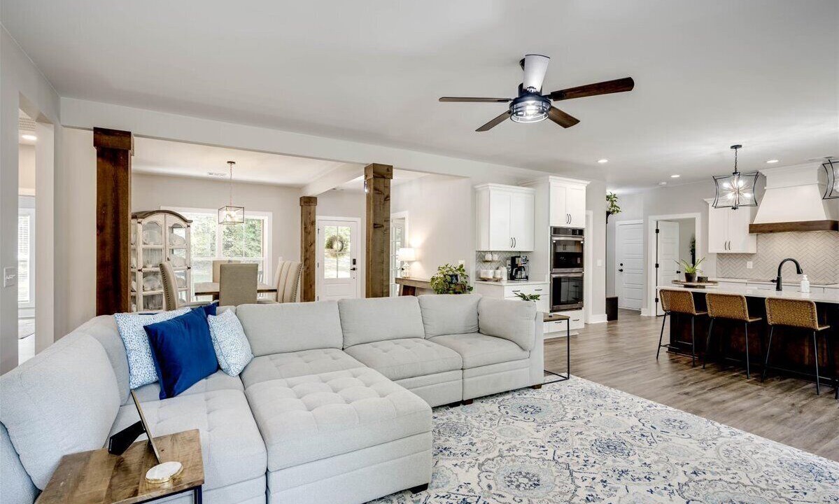 Photo of Livingroom in Clarks Hill