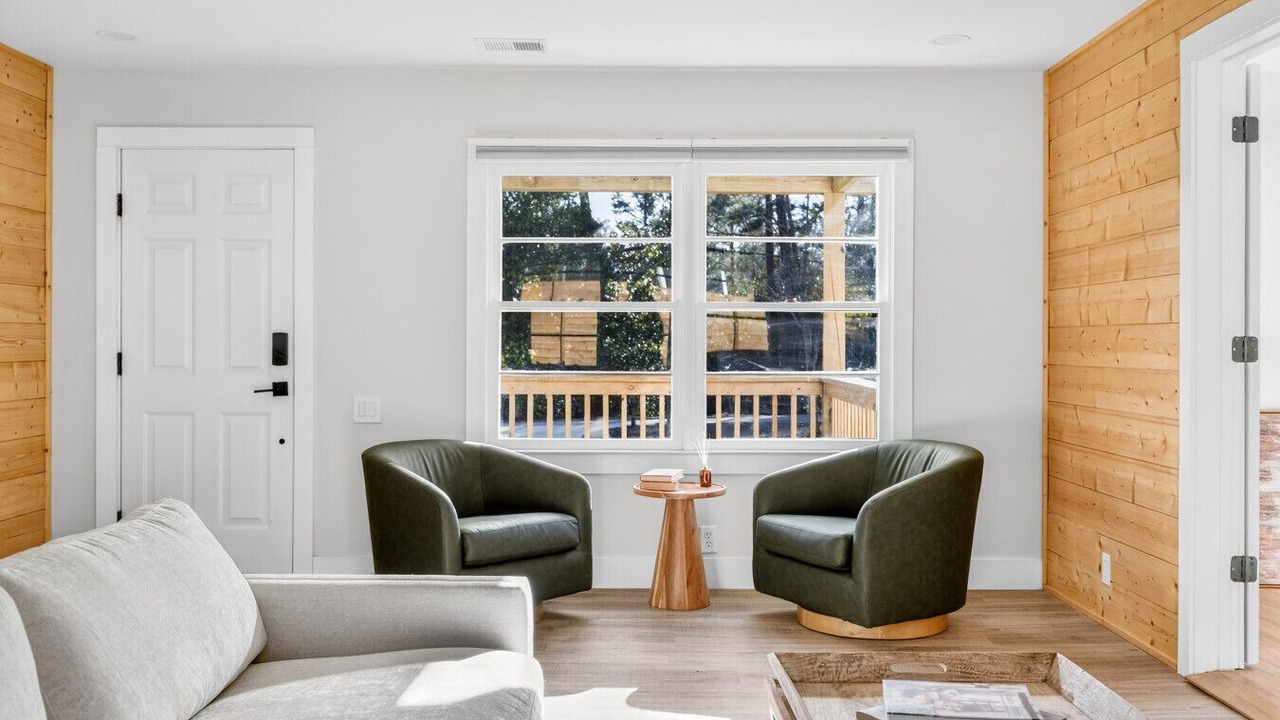 Photo of Livingroom in Macon