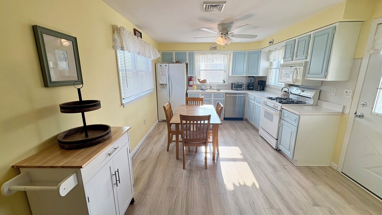 Photo of Kitchen in Cape May Court House