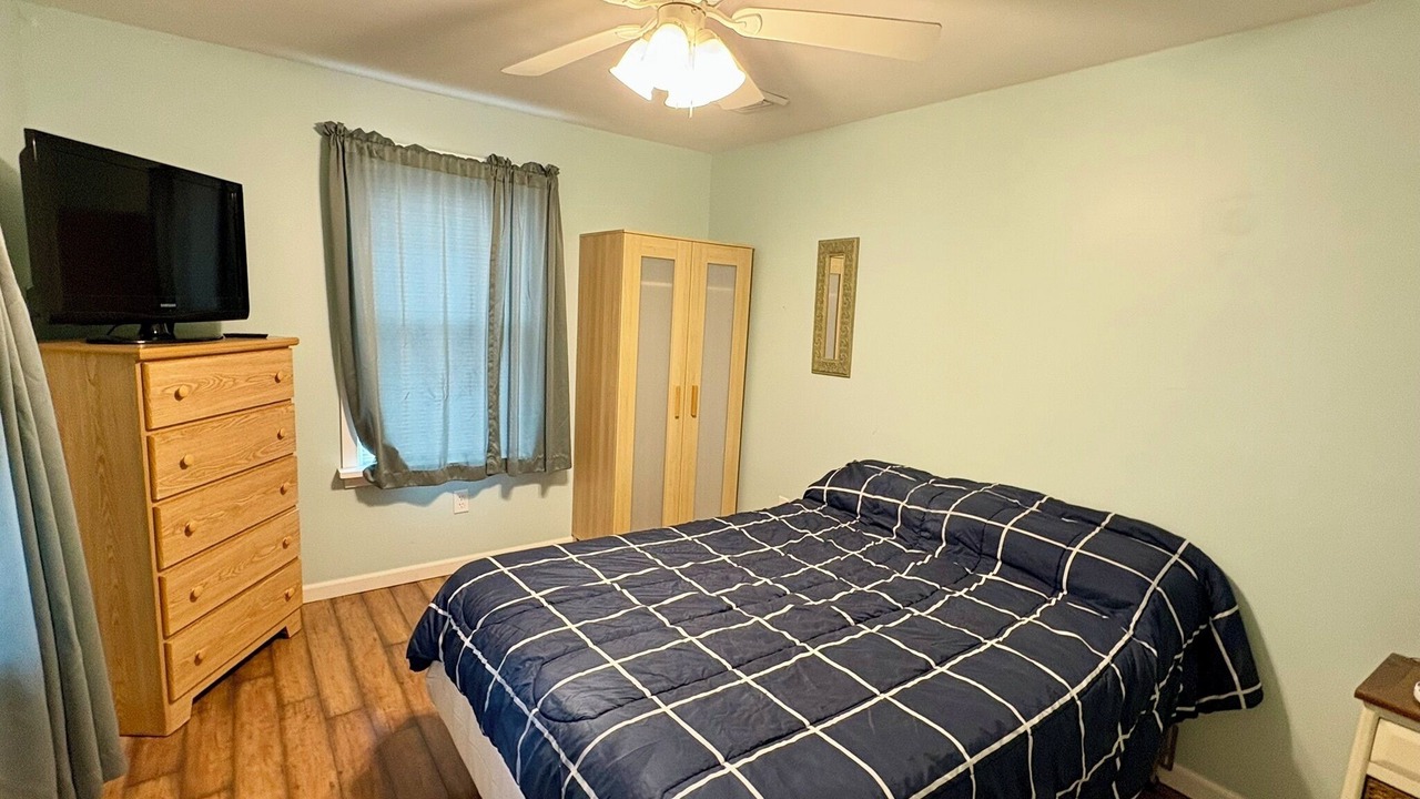 Photo of Bedroom in Cape May Court House