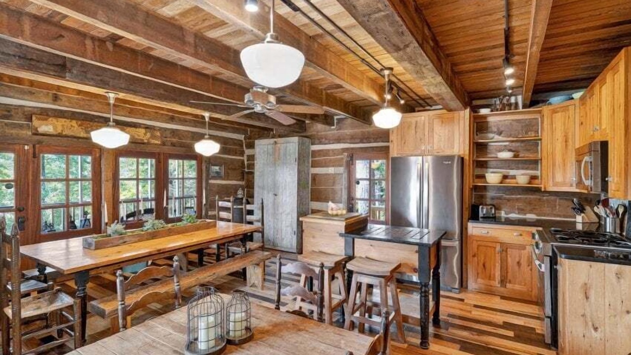 Photo of Kitchen in Guntersville