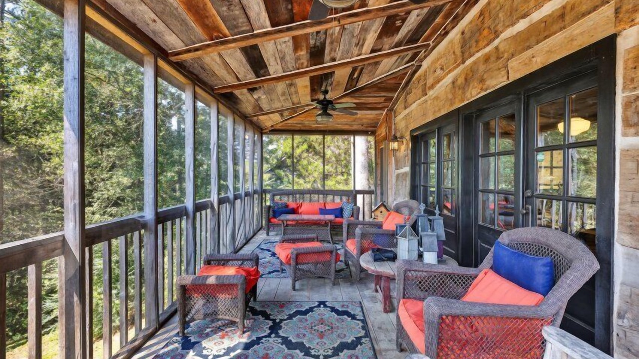 Photo of Patio Balcony in Guntersville