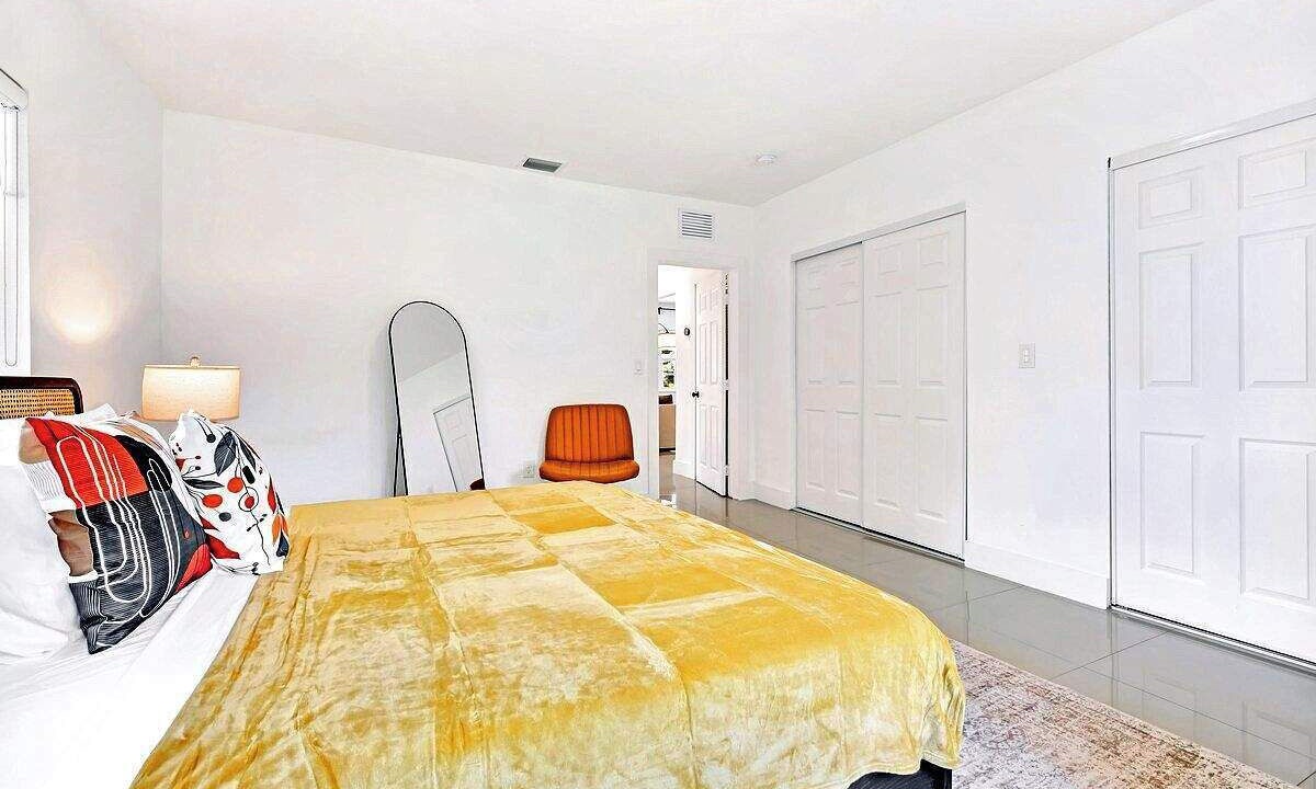 Photo of Bedroom in North Miami