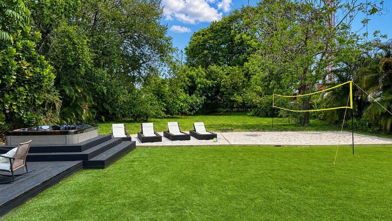Photo of Outdoor in North Miami