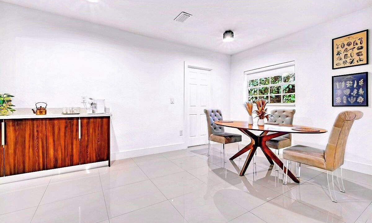 Photo of Others in North Miami