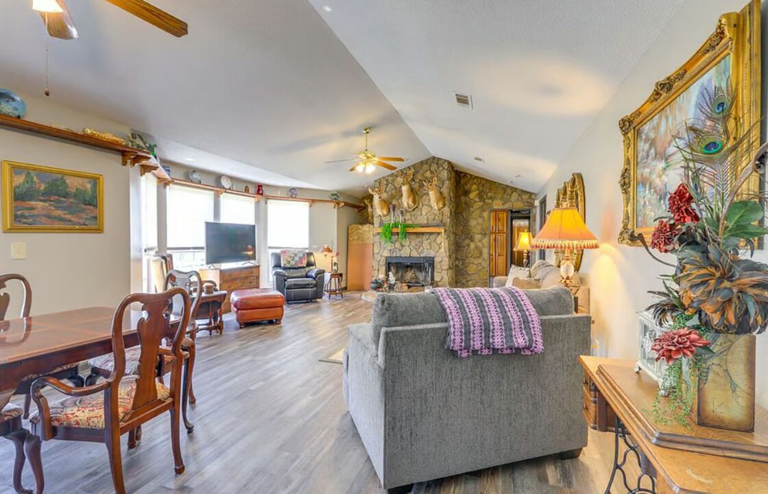 Photo of Livingroom in Buckhead