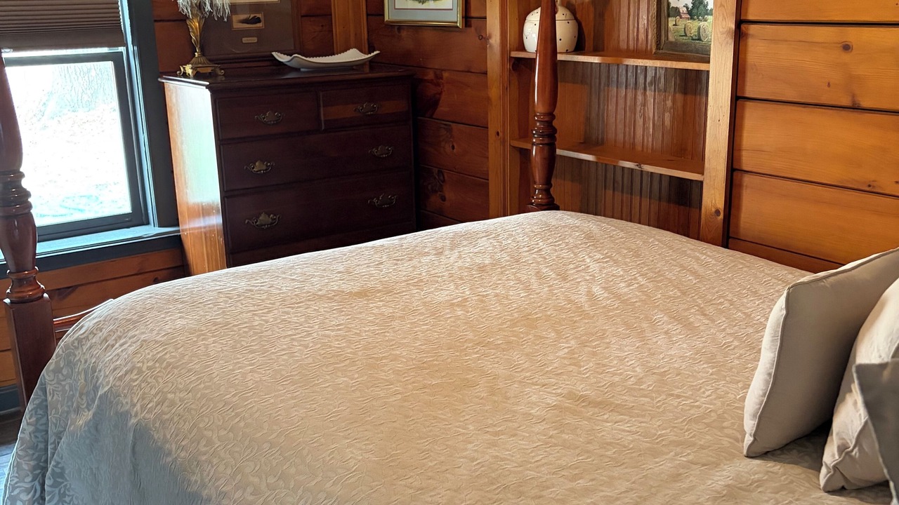 Photo of Bedroom in Buckhead