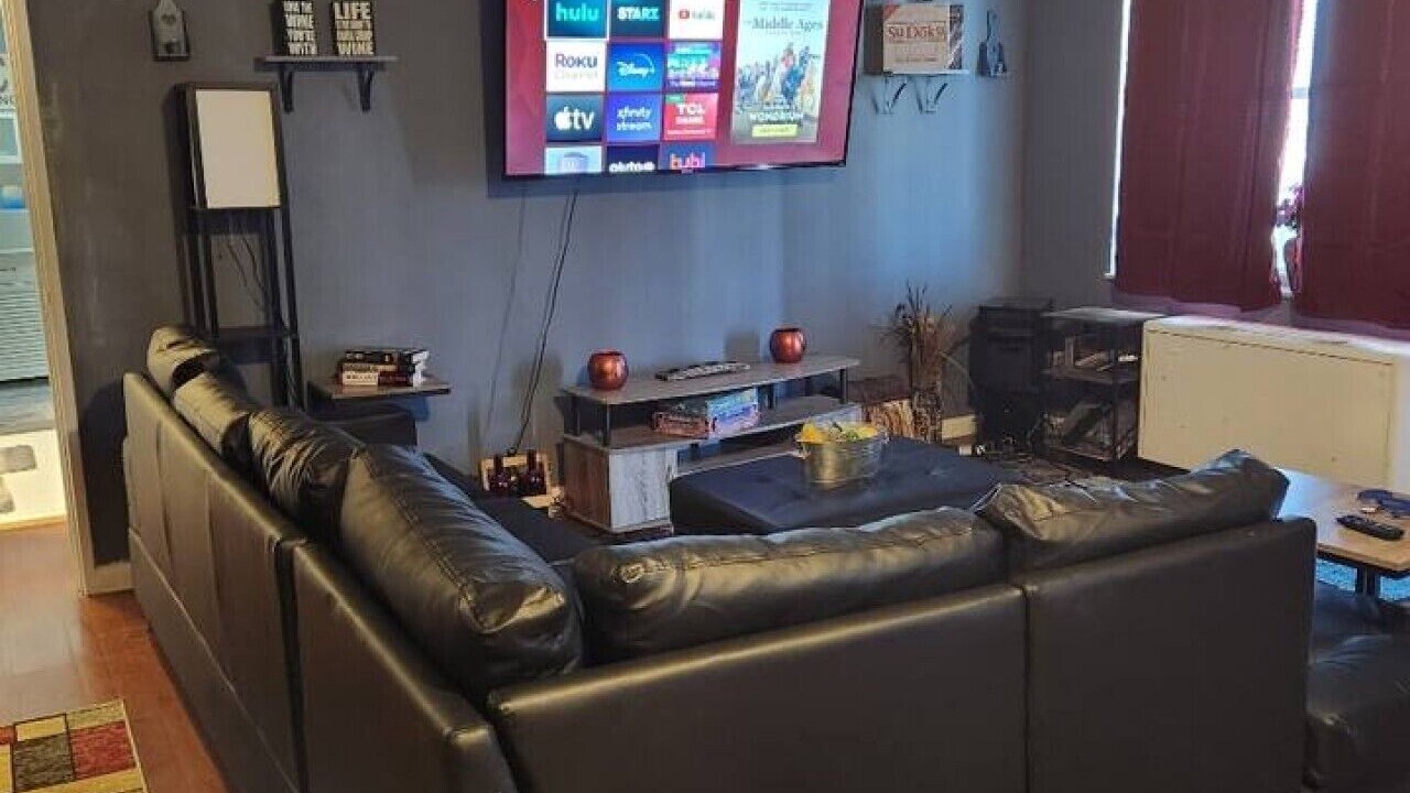 Photo of Livingroom in Fairlie-Poplar Historic District