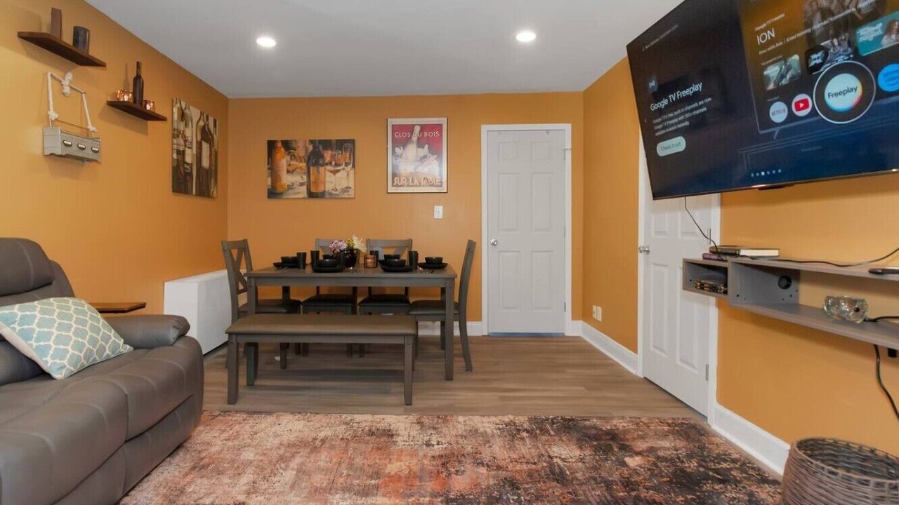 Photo of Livingroom in Church Street