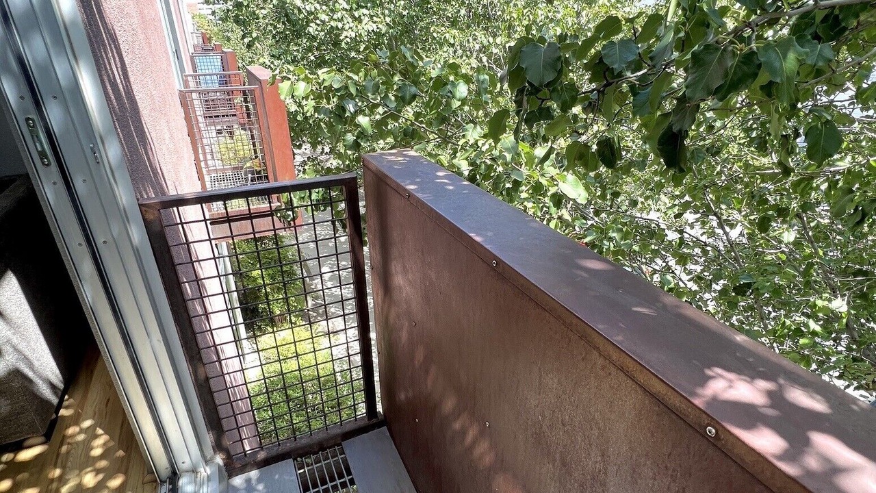 Photo of Patio Balcony in Raynolds Addition