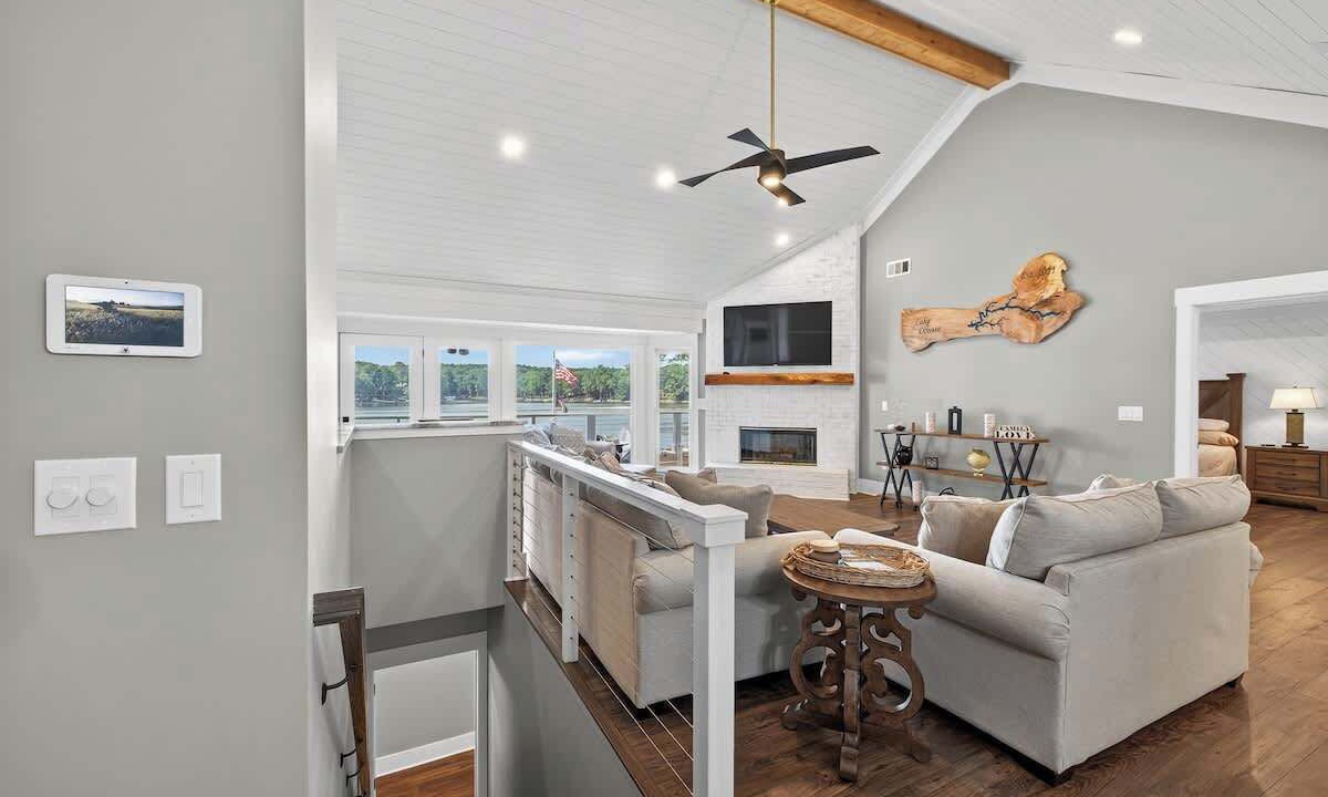 Photo of Livingroom in Misty River