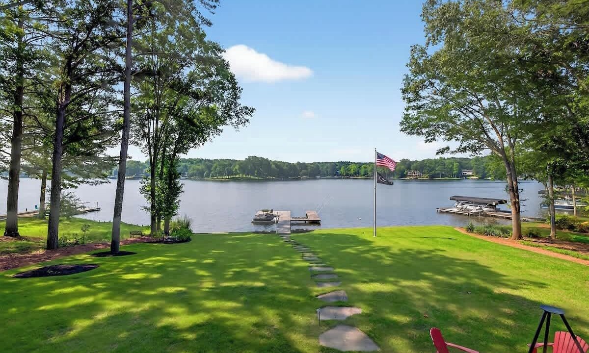 Photo of Outdoor in Misty River