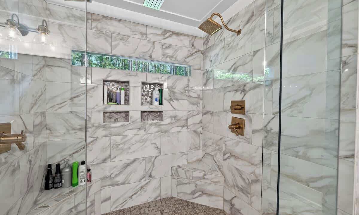 Photo of Bathroom in Misty River