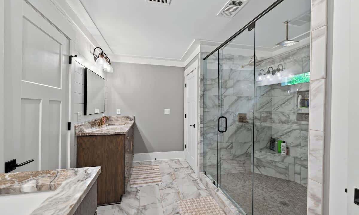 Photo of Bathroom in Misty River