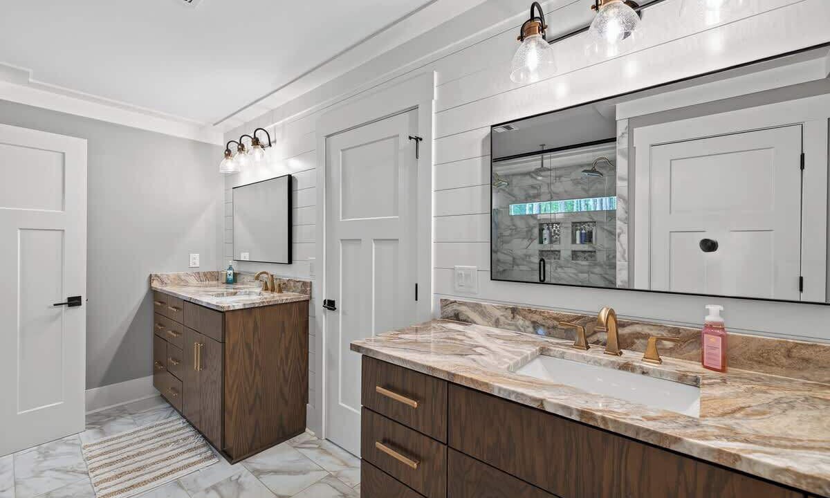 Photo of Bathroom in Misty River