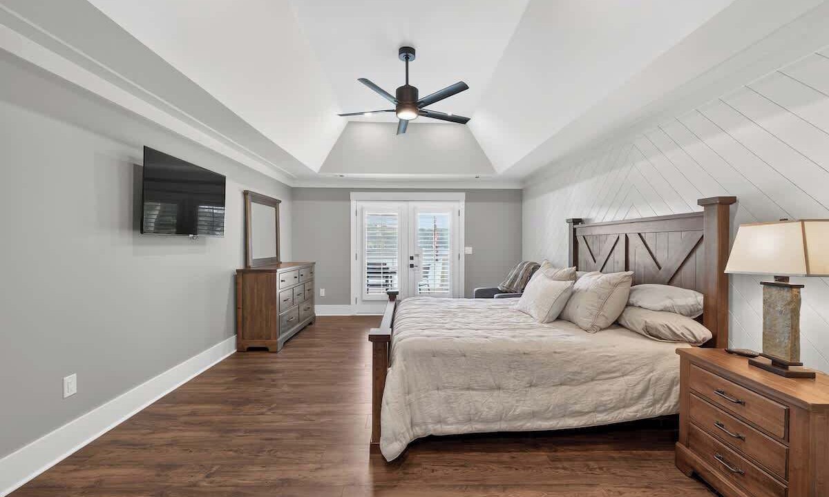 Photo of Bedroom in Misty River