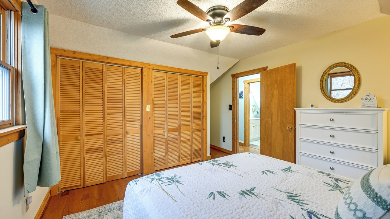 Photo of Bedroom in Tuckasegee