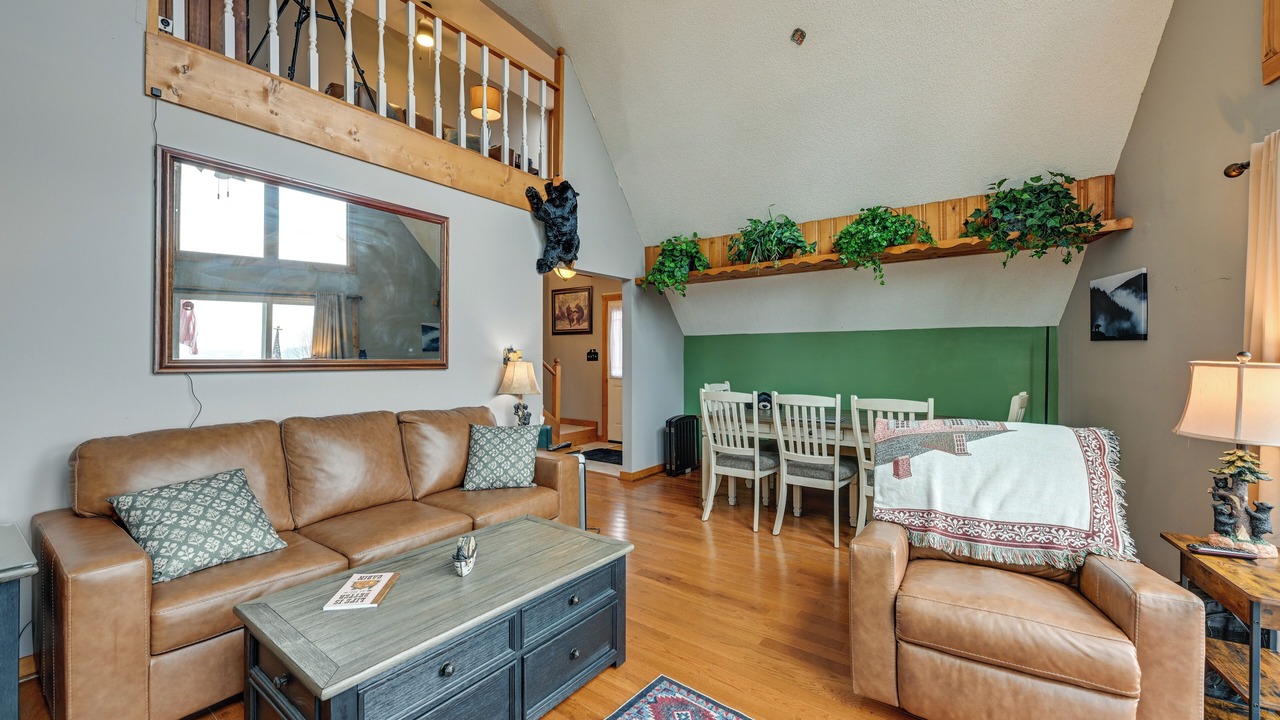 Photo of Livingroom in Tuckasegee