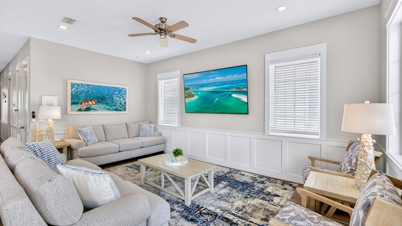 Photo of Bedroom in Miramar Beach