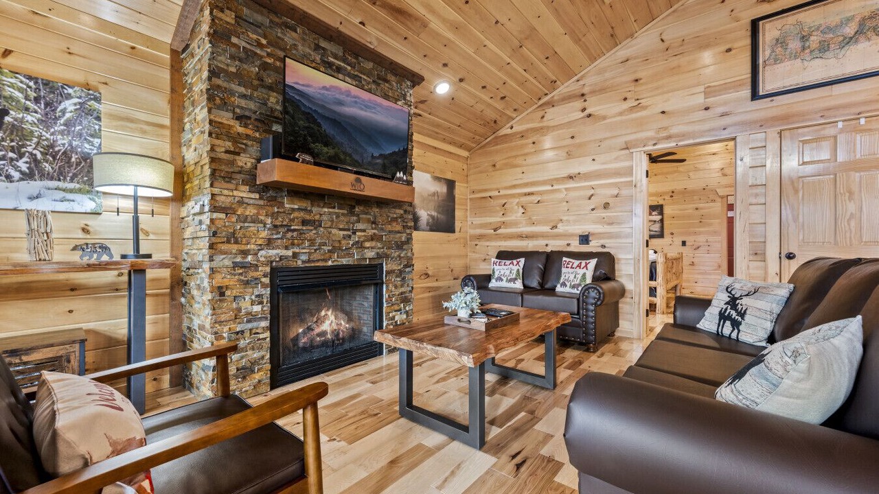 Photo of Bedroom in White Oak Lodge