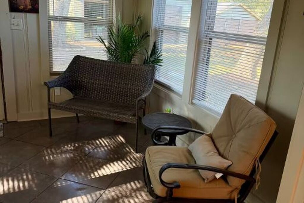Photo of Livingroom in Guntersville