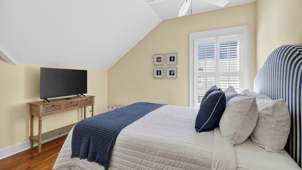 Photo of Bedroom in King City