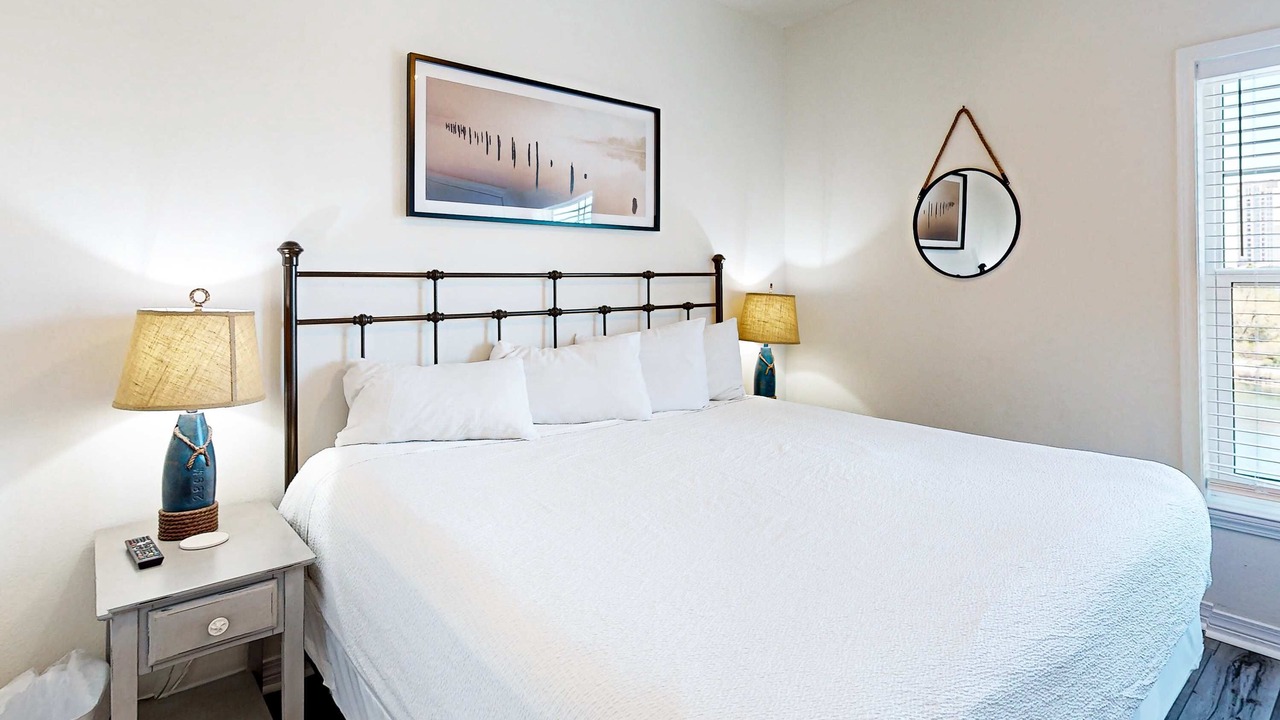 Photo of Bedroom in Ono Island