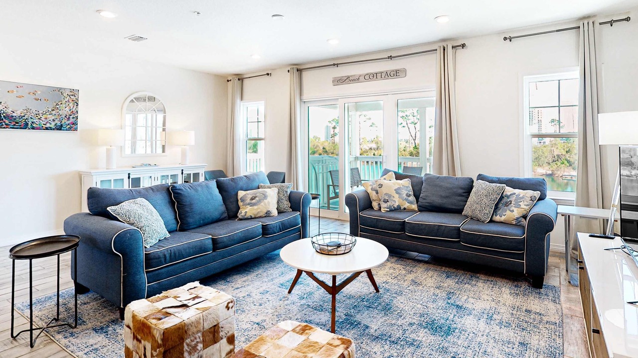 Photo of Livingroom in Ono Island