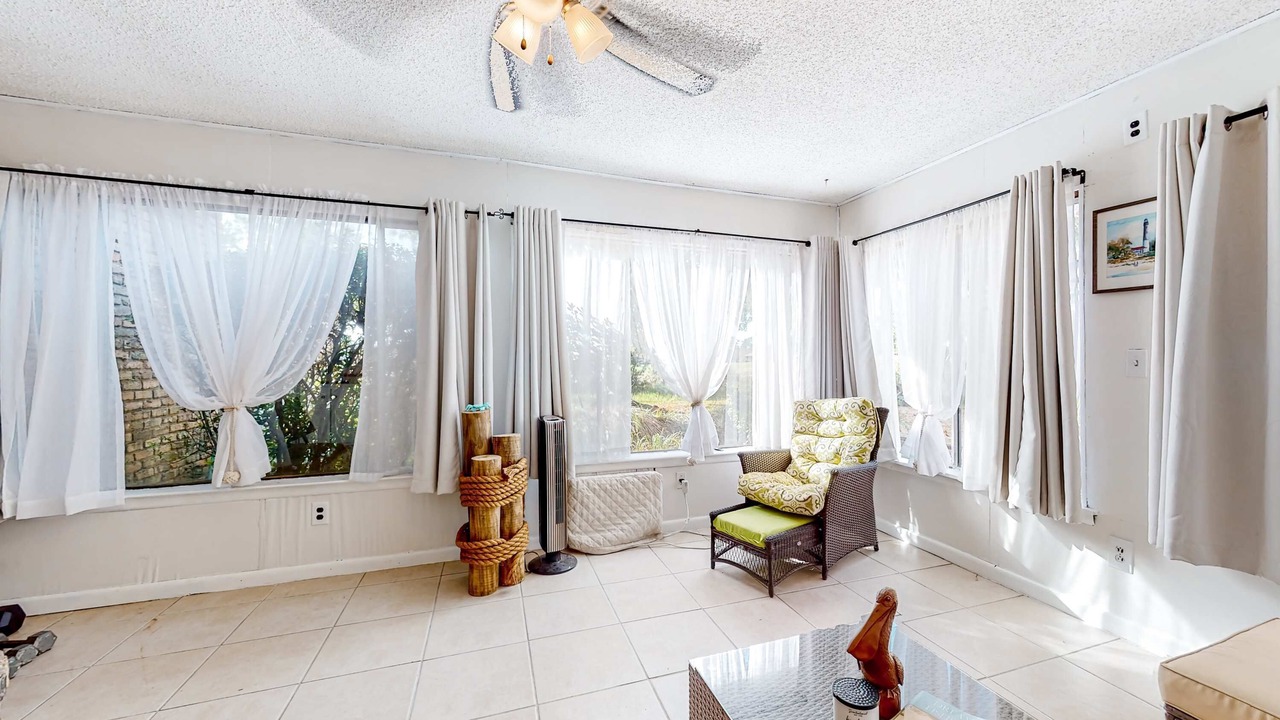 Photo of Livingroom in Perdido Bay Villas