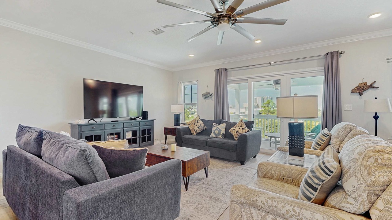 Photo of Livingroom in Ono Island