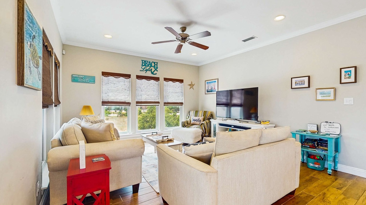 Photo of Livingroom in Dauphin Island