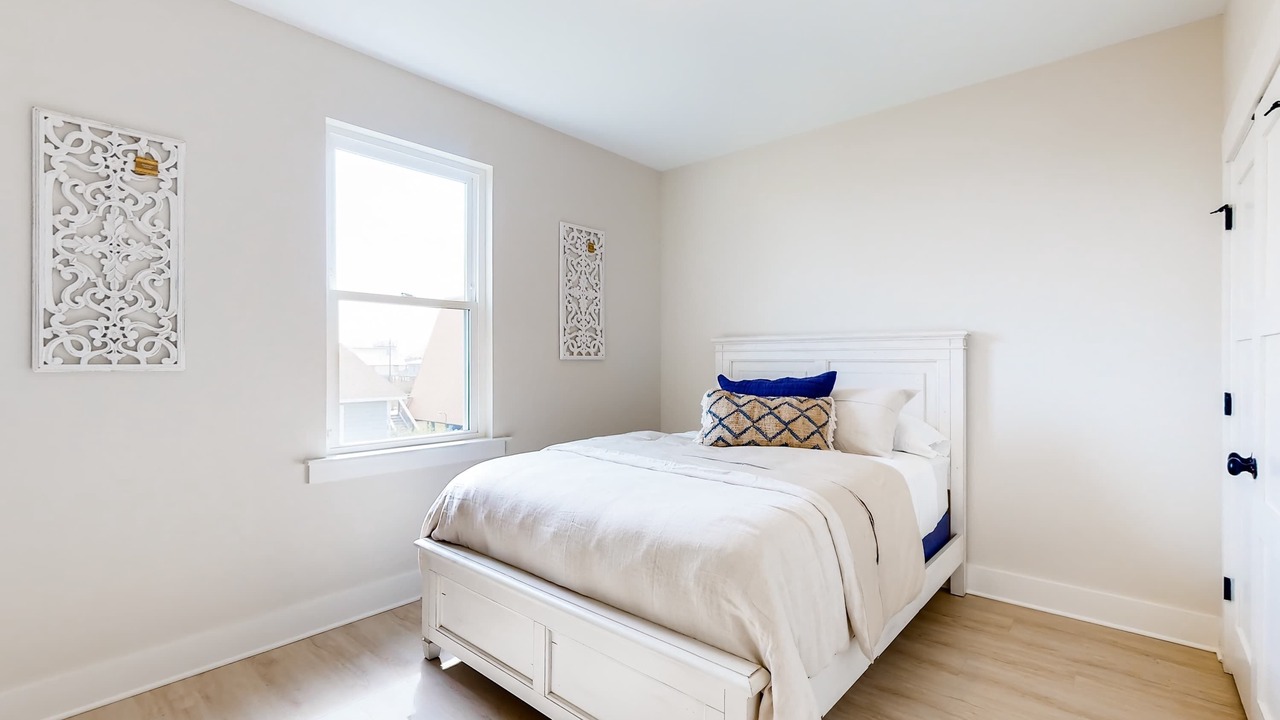 Photo of Bedroom in Dauphin Island