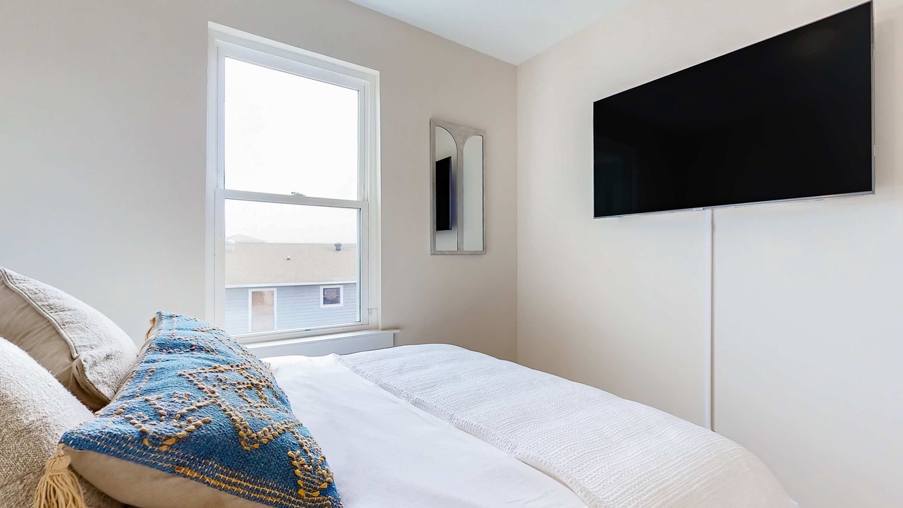 Photo of Bedroom in Dauphin Island