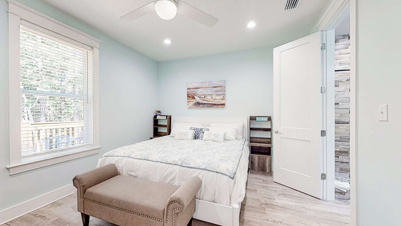 Photo of Bedroom in Dauphin Island