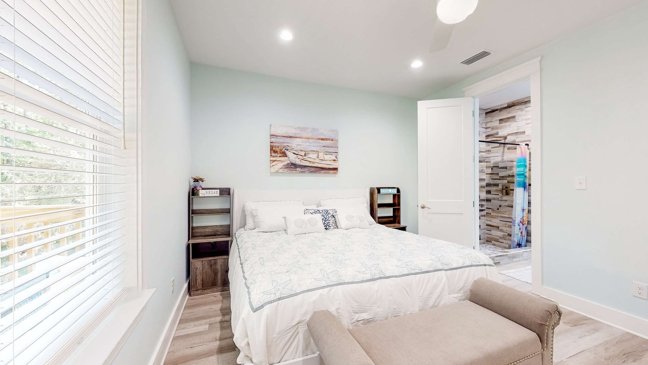 Photo of Bedroom in Dauphin Island