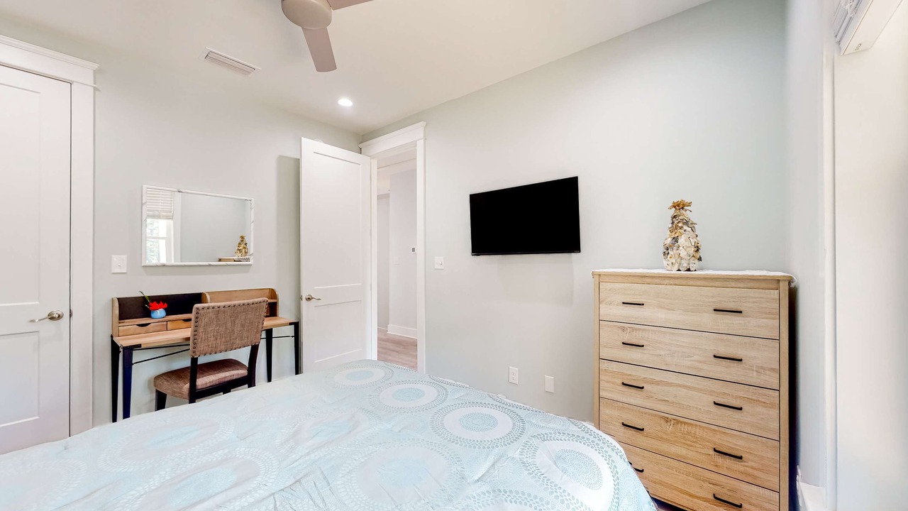Photo of Bedroom in Dauphin Island
