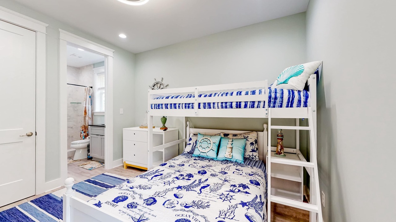 Photo of Bedroom in Dauphin Island