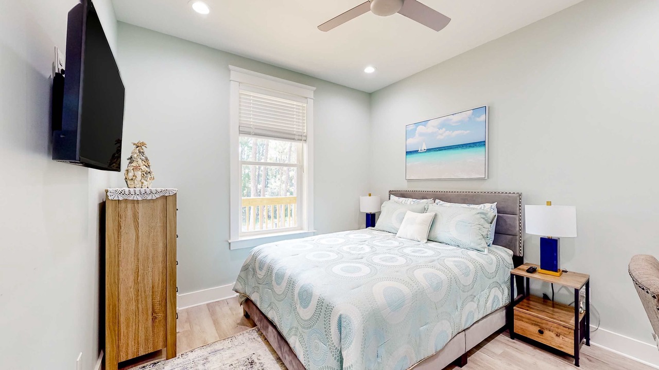 Photo of Bedroom in Dauphin Island