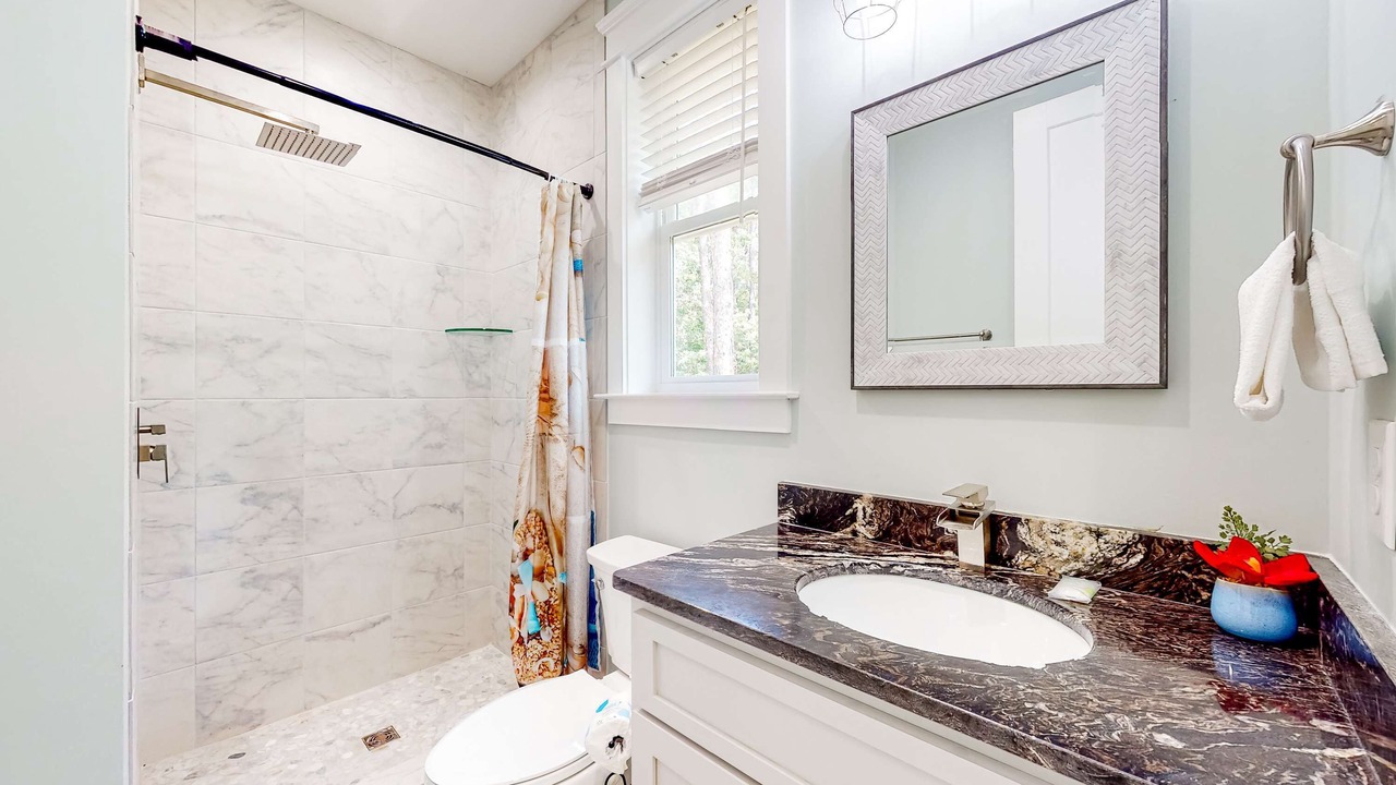 Photo of Bathroom in Dauphin Island