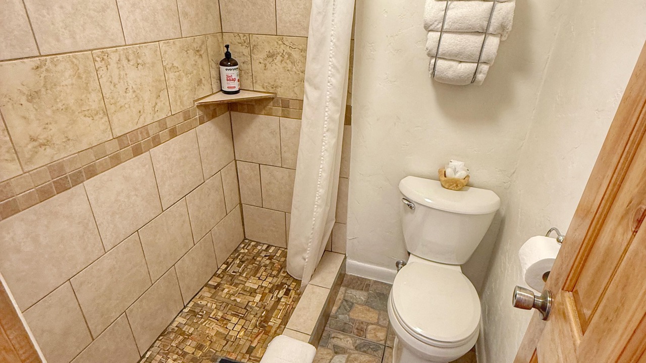 Photo of Bathroom in Bluff