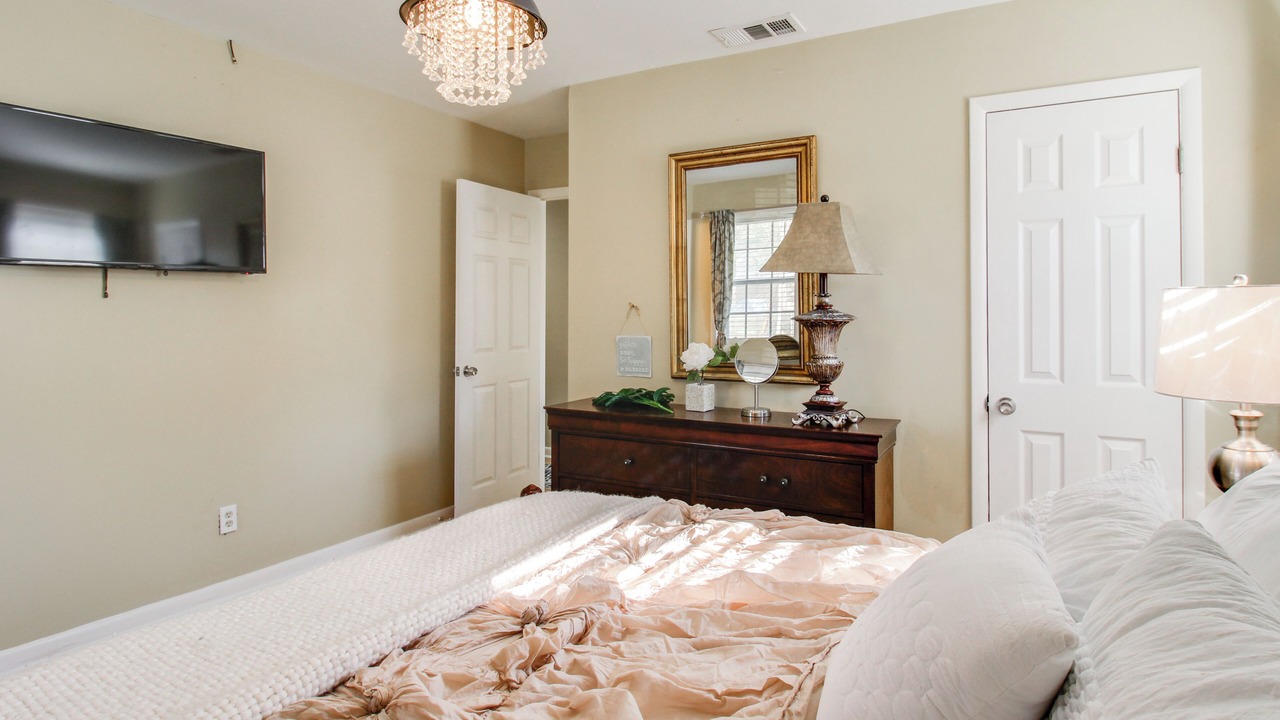 Photo of Bedroom in Huntsville