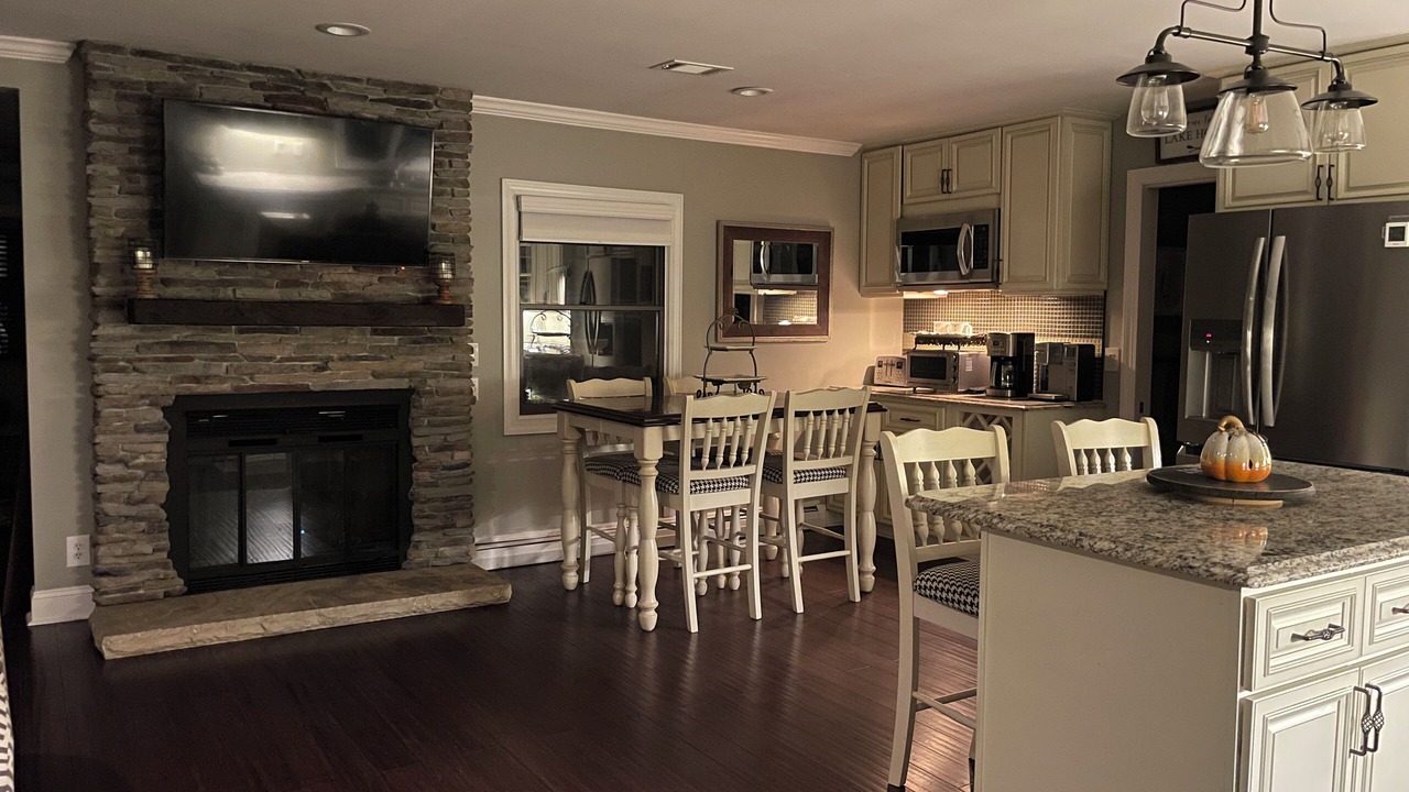Photo of Livingroom in Mooresville