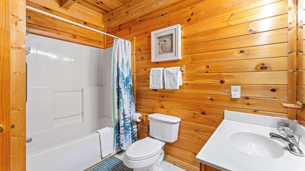 Photo of Bathroom in Sevierville