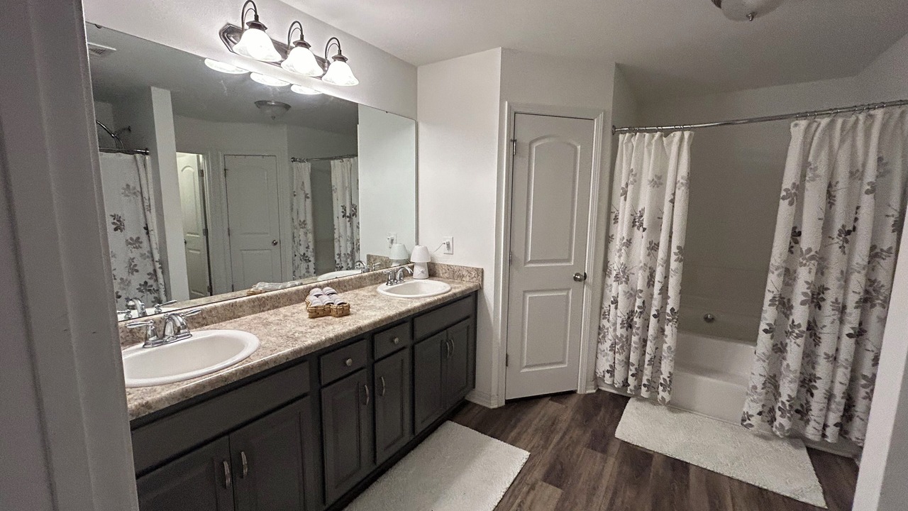 Photo of Bathroom in Saucier