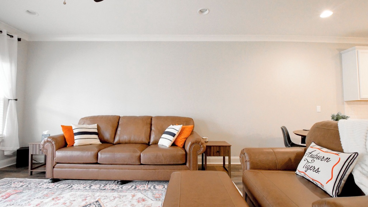 Photo of Livingroom in Auburn