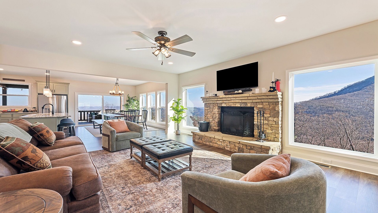 Photo of Livingroom in Settlers Ridge