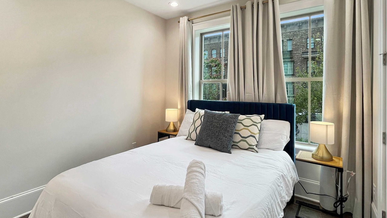 Photo of Bedroom in Hitch Village - Fred Wessels Homes