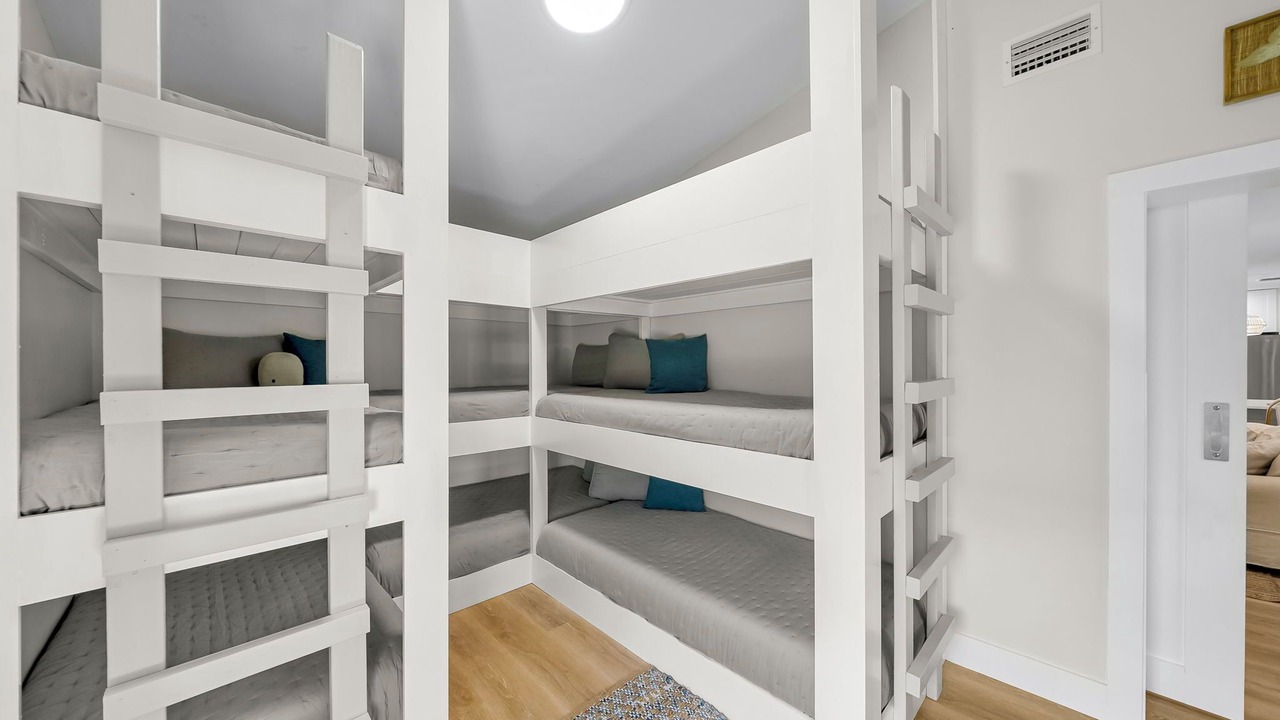 Photo of Bedroom in Inlet Beach Heights