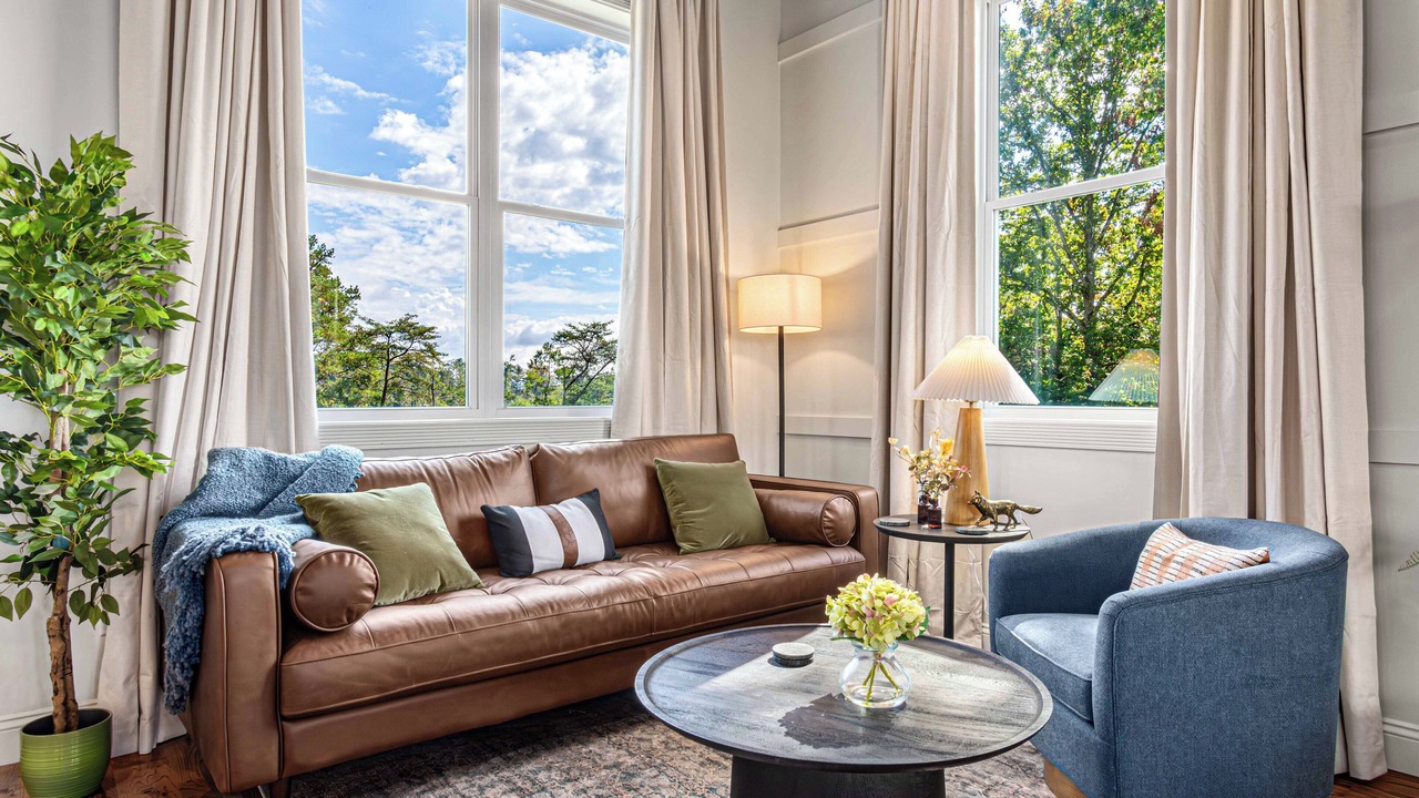 Photo of Livingroom in Leicester